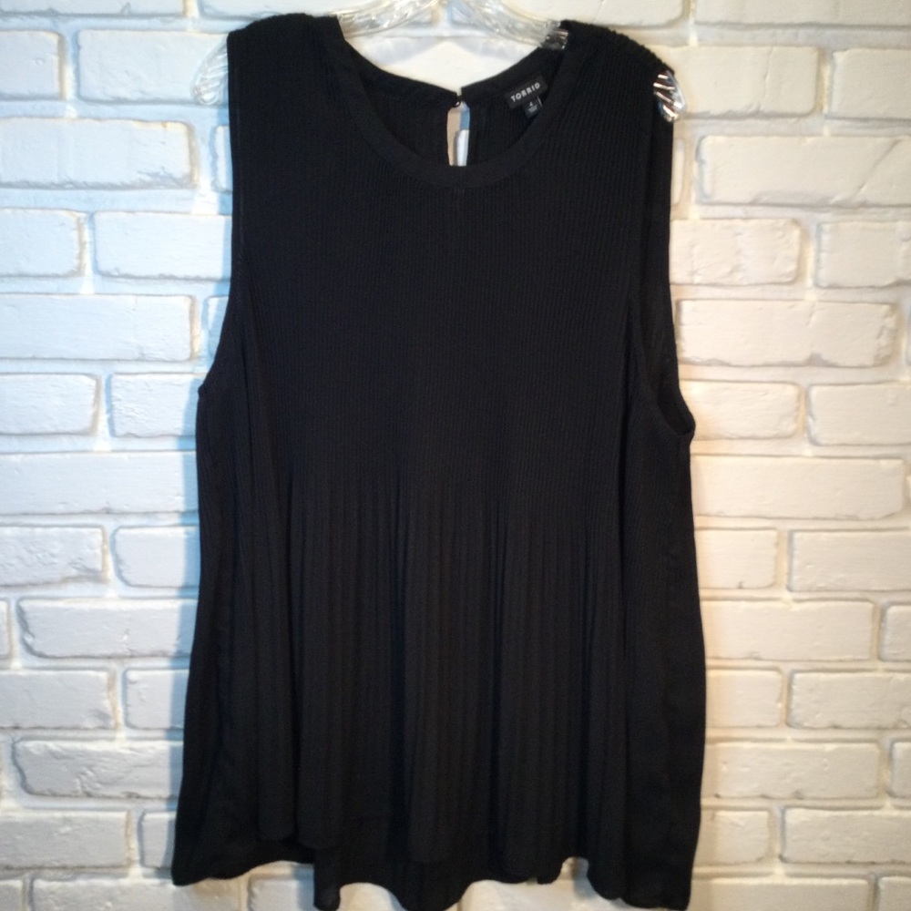 Torrid Black Easy wear pleated stretch sleeveless Top 4X